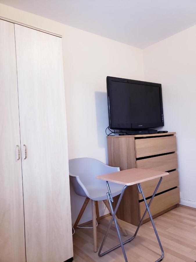 Ensuite Near Canal Homestay